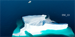 Isbjerg med ID DSE_13 d. 17 august 2021. Længde: 480 m, bredde: 275 m. Bemærk Einar Mikkelsen øverst i billedet.